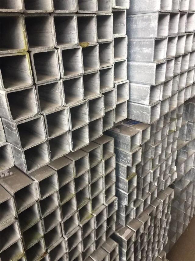 低合金 Q355B 仁布仁布仁布镀锌无缝方管 工程专用无缝仁布仁布仁布镀锌方管